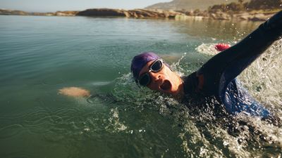 Swimming in triathlon